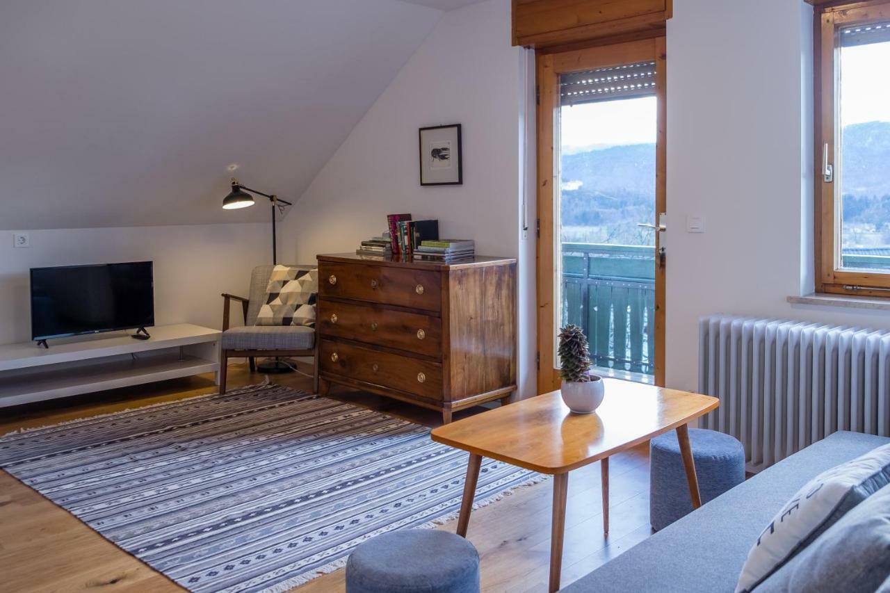 Home Apartments & Yoga Studio Bled-Recica Buitenkant foto